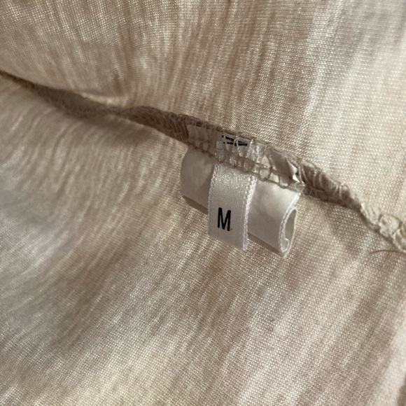 Graphic Print Cropped T-Shirt - Picture 3 of 3